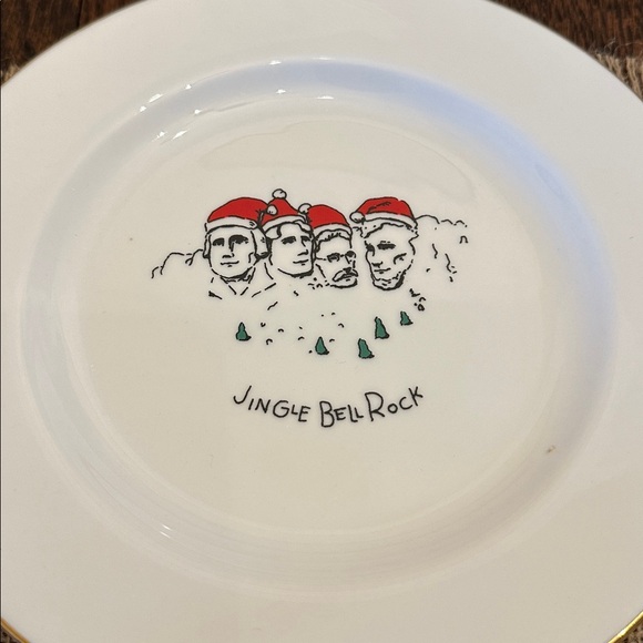 Merry Masterpieces Porcelain Christmas Dessert Plates by Dayton Hudson - Picture 6 of 9